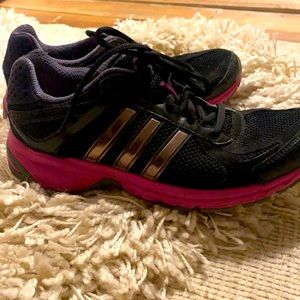Adidas running shoe size 8